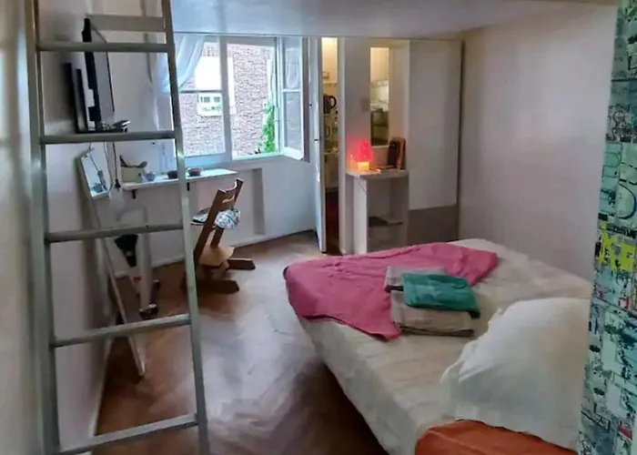 Departamento En Petit Hotel/ La Isla Recoleta